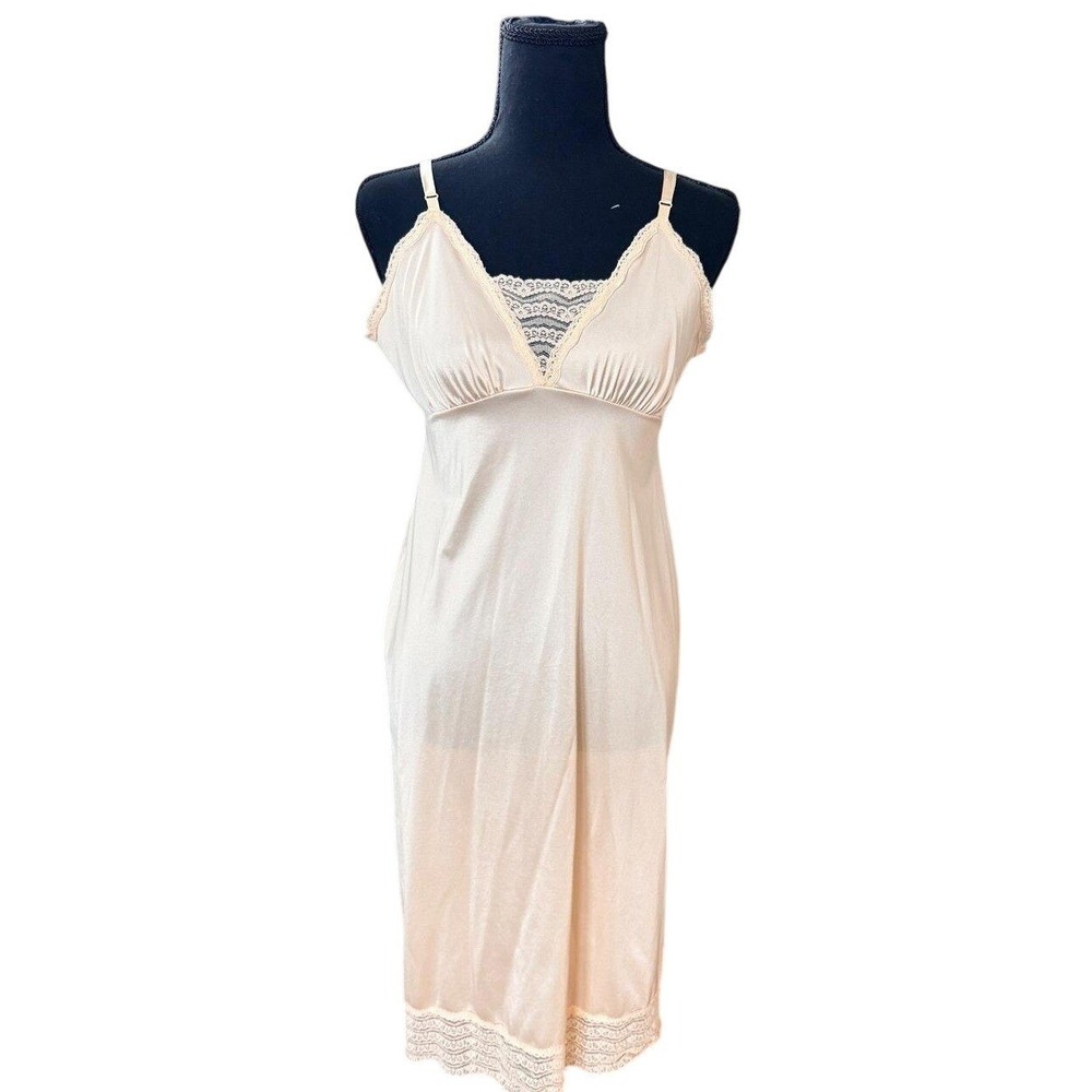 Henson Kickernick Vintage Cream Lace Trim Full Slip Antron III Nylon Size 36